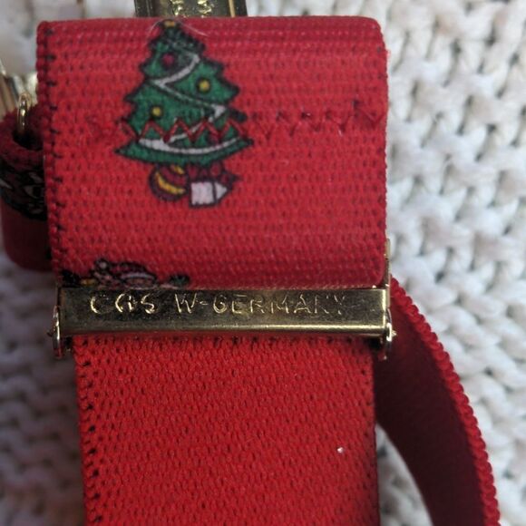 Festive Suspenders and matching bowties - Picture 2 of 9